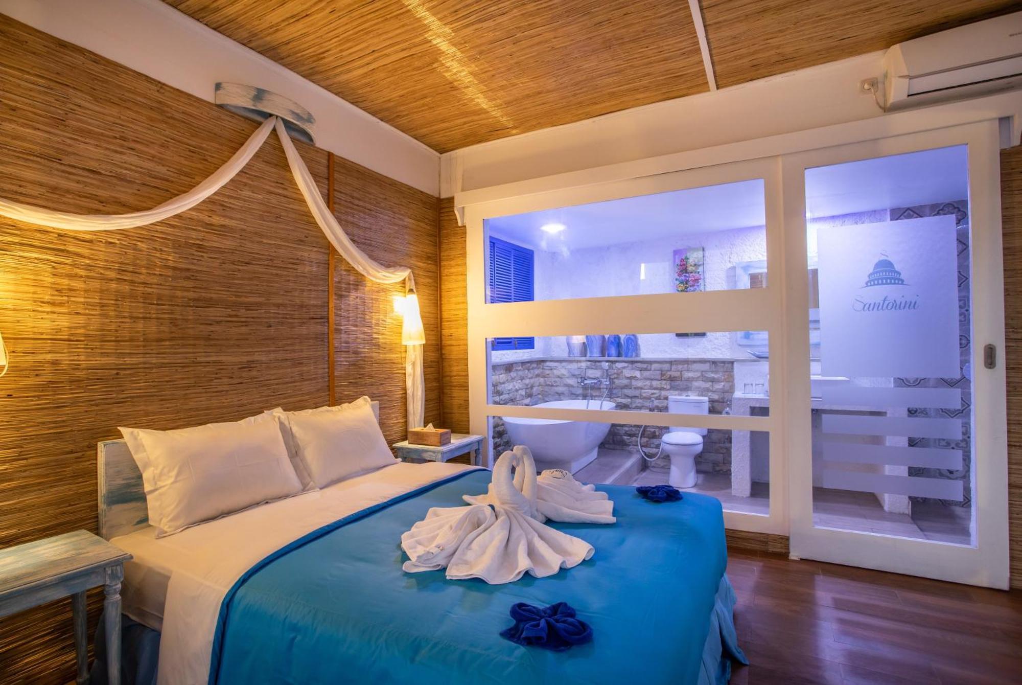 Santorini Beach Resort Гілі-Траванган Екстер'єр фото