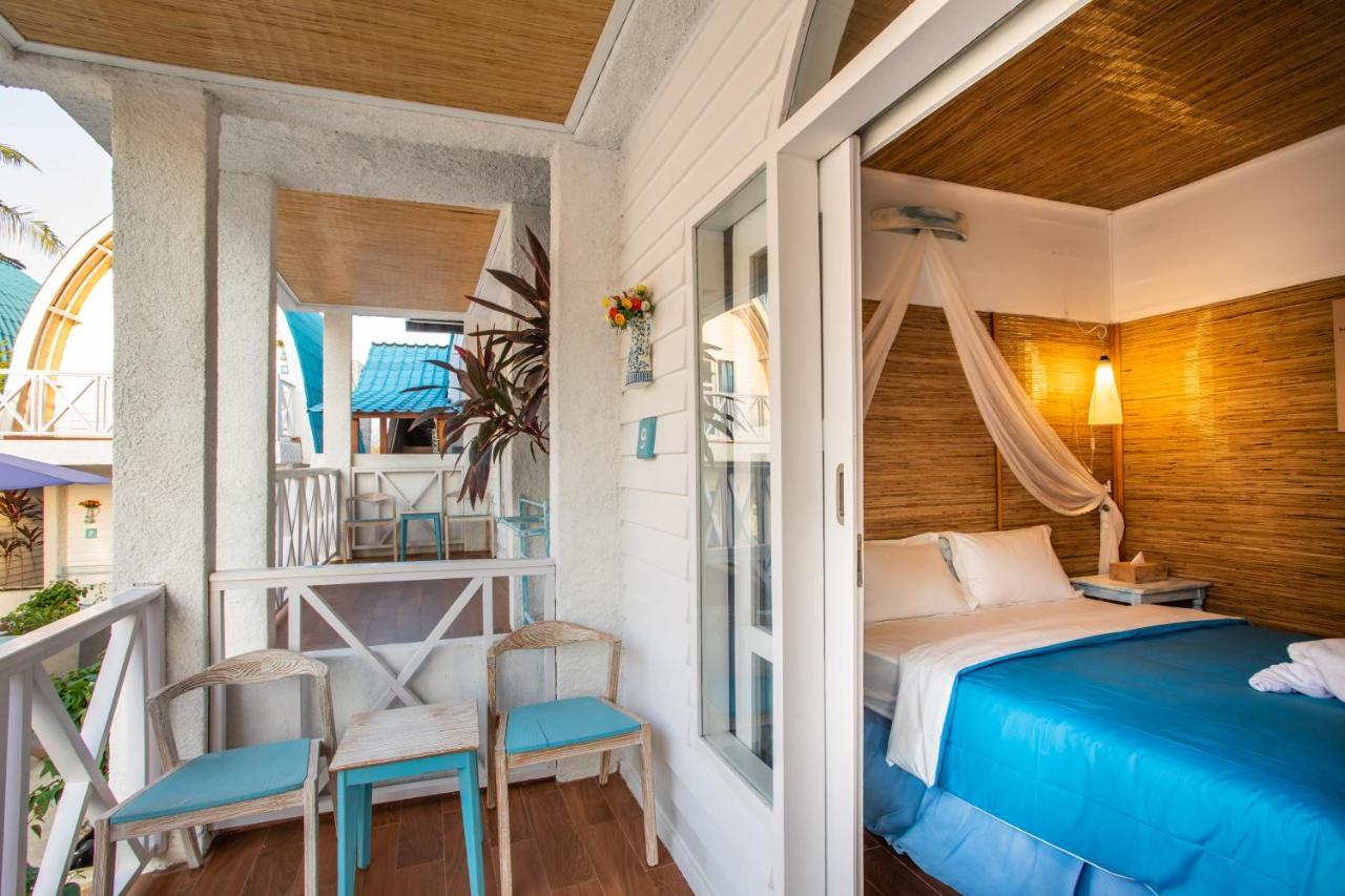 Santorini Beach Resort Гілі-Траванган Екстер'єр фото